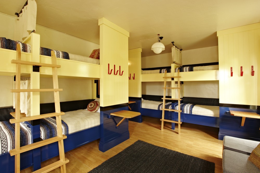 8-bed Dorm