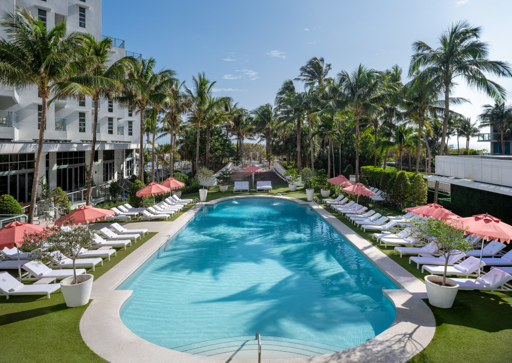 Discover an Oasis at Cadillac Hotel & Beach Club
It's always summer in Miami Beach. Fortunately for everyone, Cadillac Hotel & Beach Club has the best