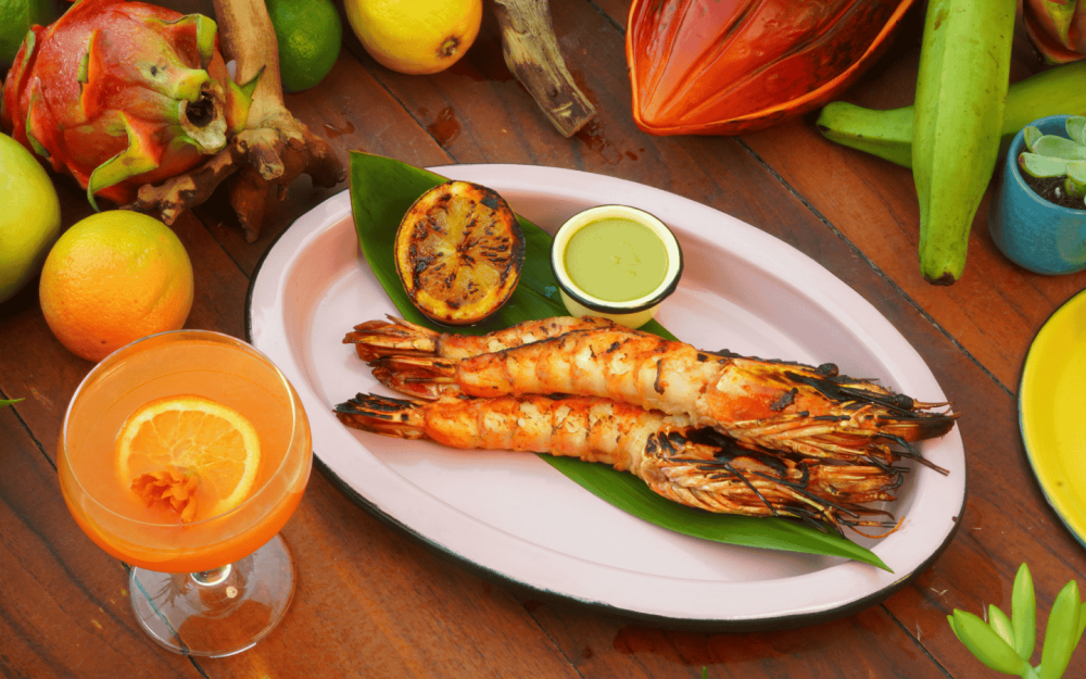 Cartagena prawns with a cocktail