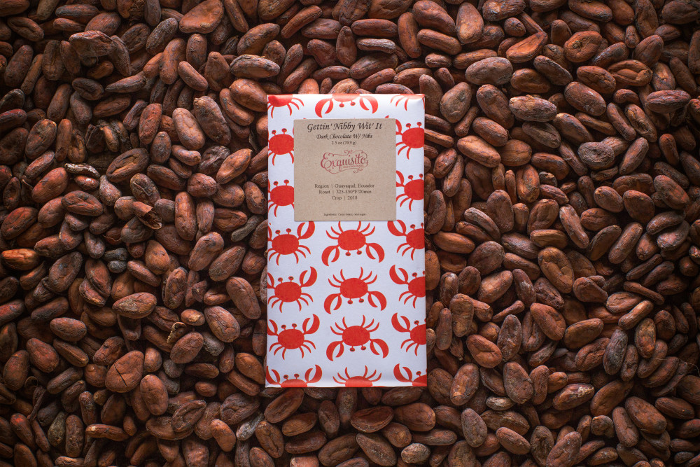 73 percento Tavoletta di cioccolato fondente con pennini di cacao