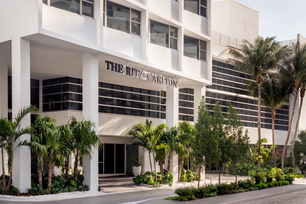 Nuestro emblemático edificio ha sido reimaginado para resaltar la historia, la cultura y el glamour de South Beach .