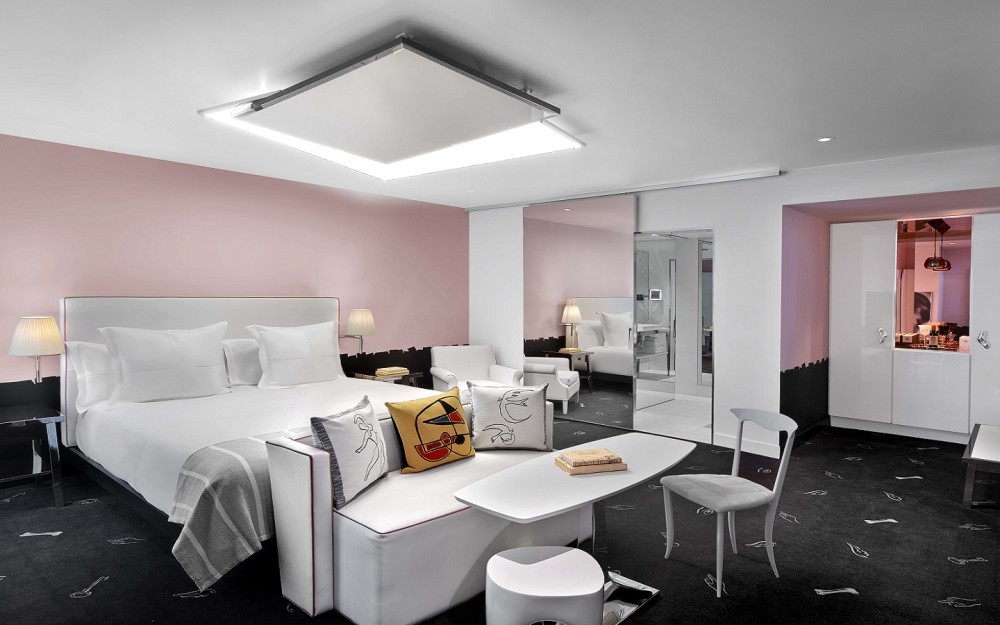 SLS Brickell Dormitorio de la suite Lifestyle