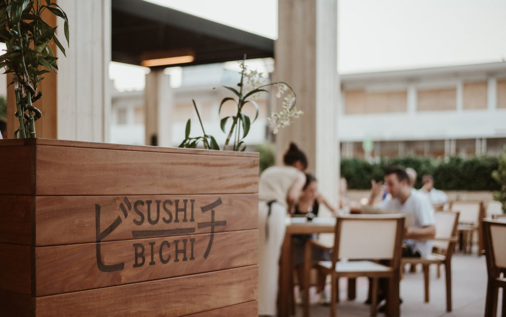 Podium d’hôtesse chez Sushi Bichi