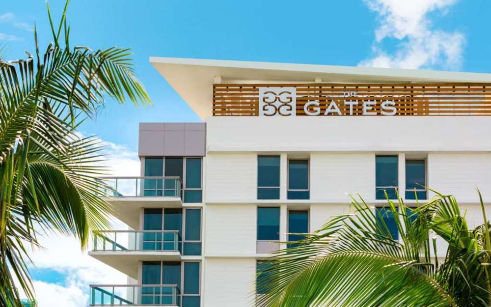 Gates yo South Beach - Doubletree pa Hilton