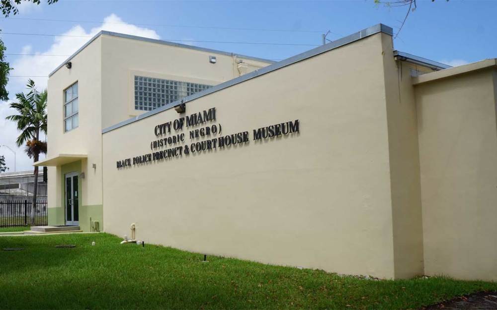 Le quartier noir de la police et le palais de justice de Miami