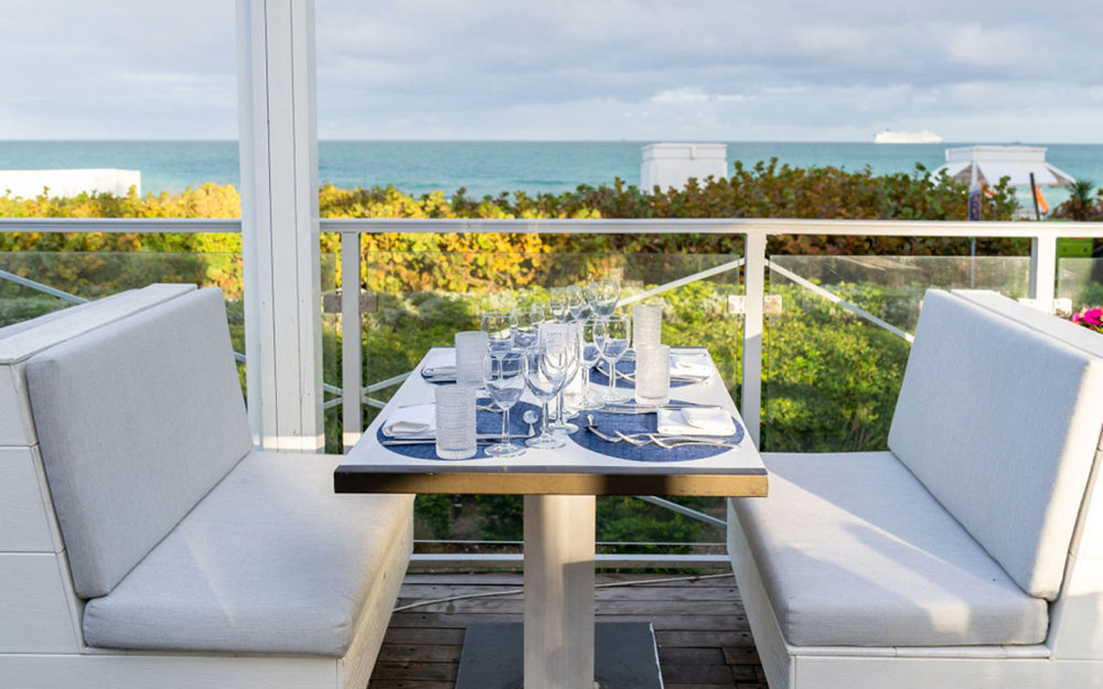 Experimente as vistas mais deslumbrantes do oceano em Miami Beach .