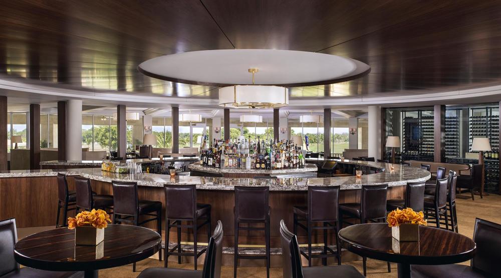BLT Prime est un steakhouse contemporain de Miami qui présente des plats de steakhouse classiques avec des ingrédients inspirants et des accents modernes.