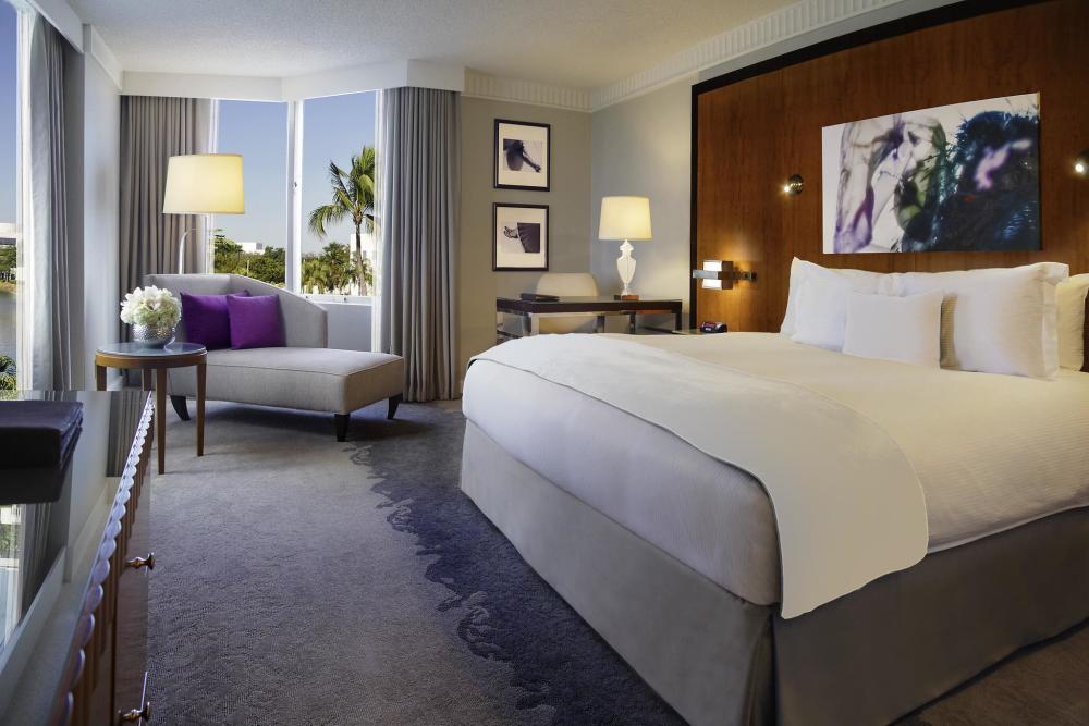 Superior Room with King Bed
