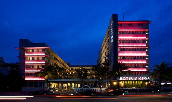 Hotel Victor Facade