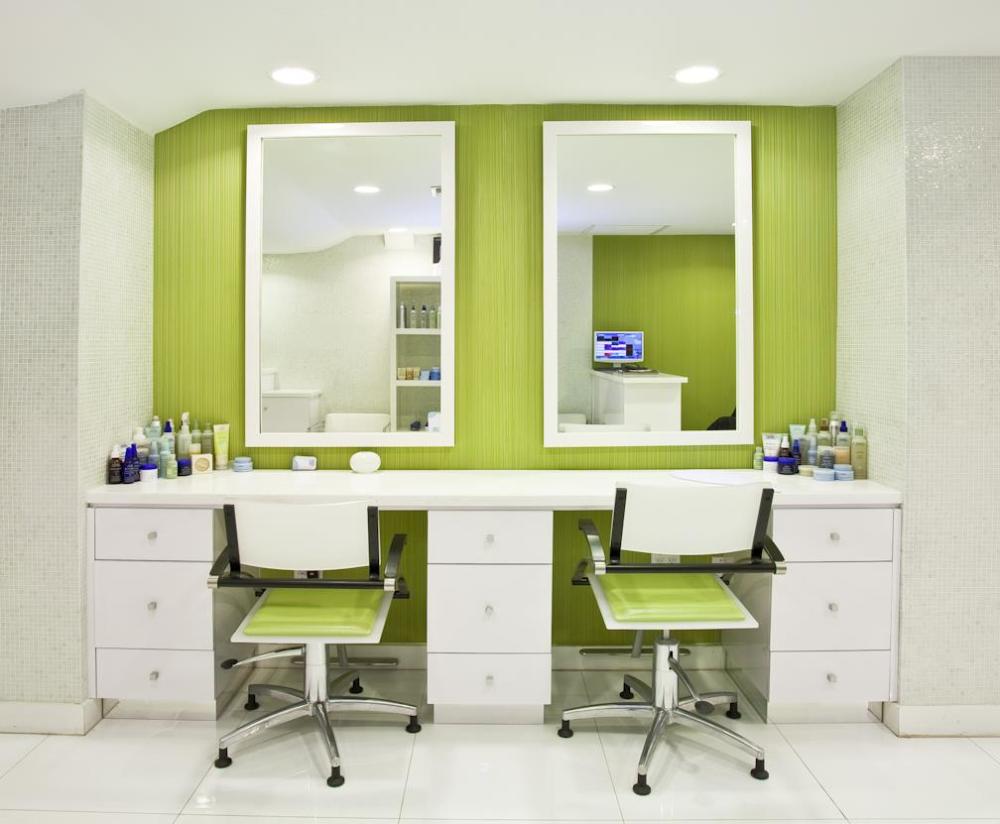 Aveda Seven Seas Spa & Salon Style Bar Aveda Seven Seas Spa & Salon Style Bar