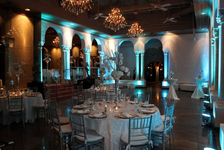 Atrium Room w/ Poolside Access