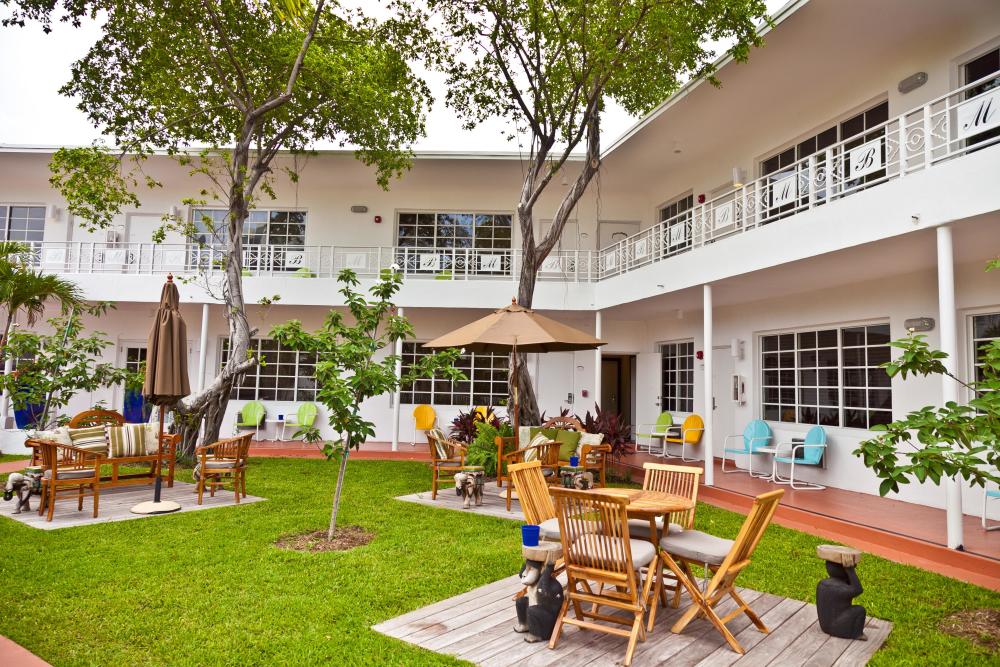 Tradewinds Courtyard