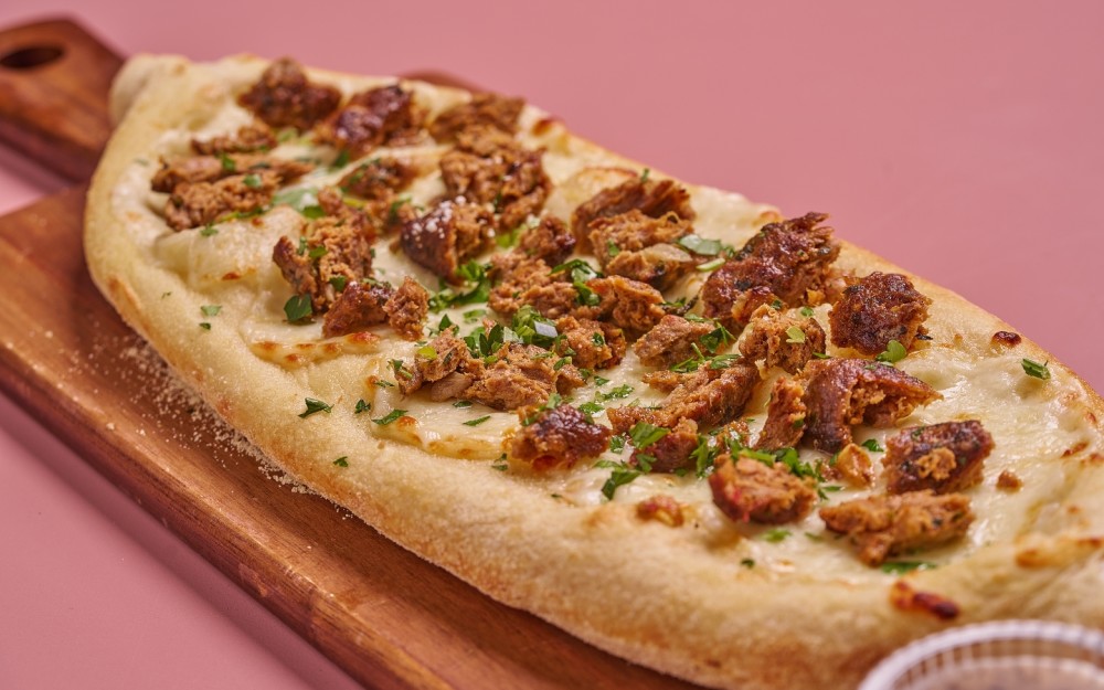nspired by grandmothers and their home cooking, Bobe offers a warm, authentic dining experience in the heart of Downtown Miami. Our menu blends Israel