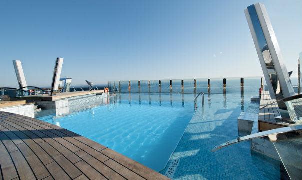 MSC Divina_Infinity Pool.
