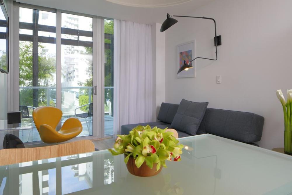 1 Bedroom Suite