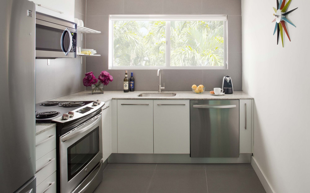 1818 Meridian House kitchen