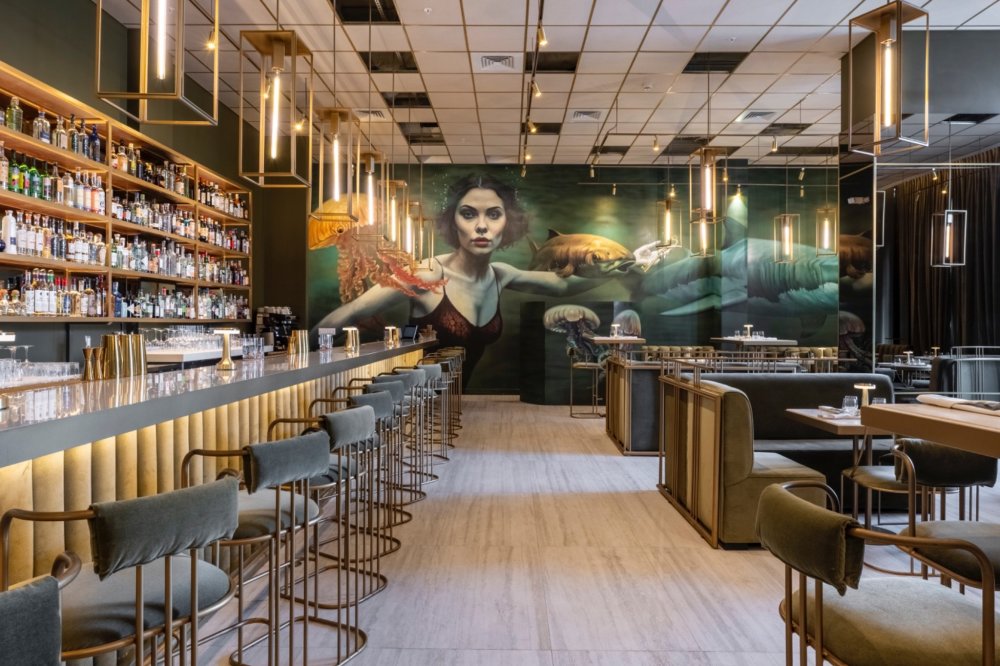 EXCLUSIVE COCKTAIL BAR RANKED AMOND THE WORLD"S 50 BEST ,OFFERING TOP-TIER DRINKS, FINE DINING, AND SEATING FOR 150 GUESTS