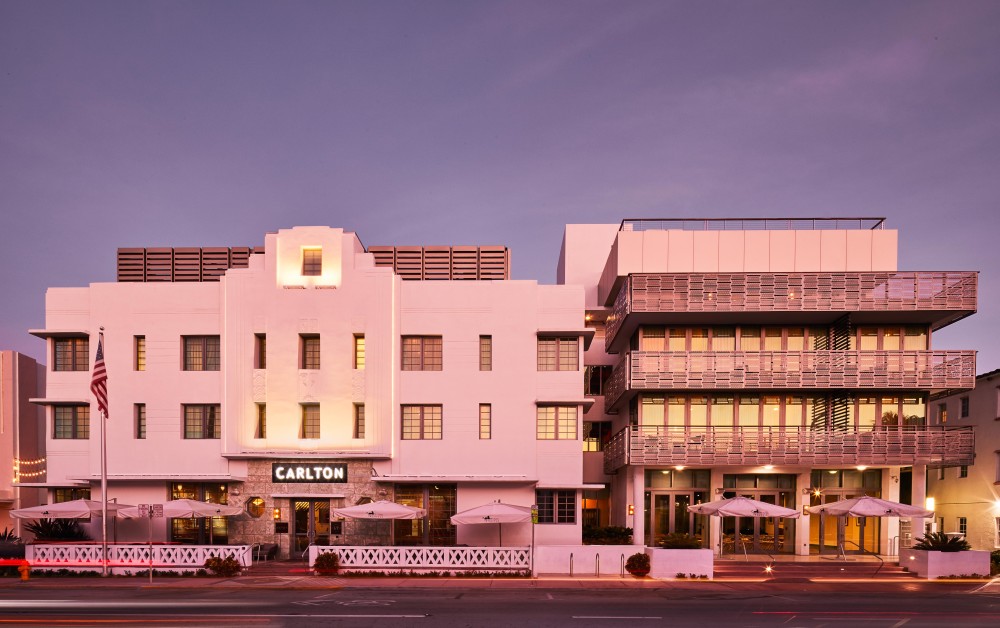 Art Deco Wing Facade