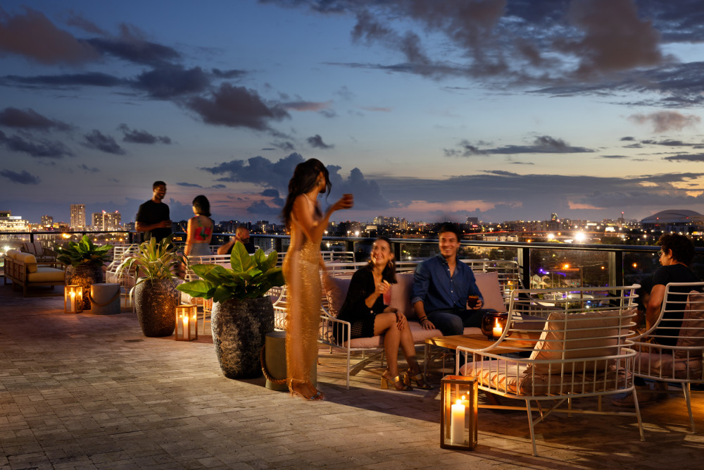 Arlo Wynwood's Rooftop at dusk