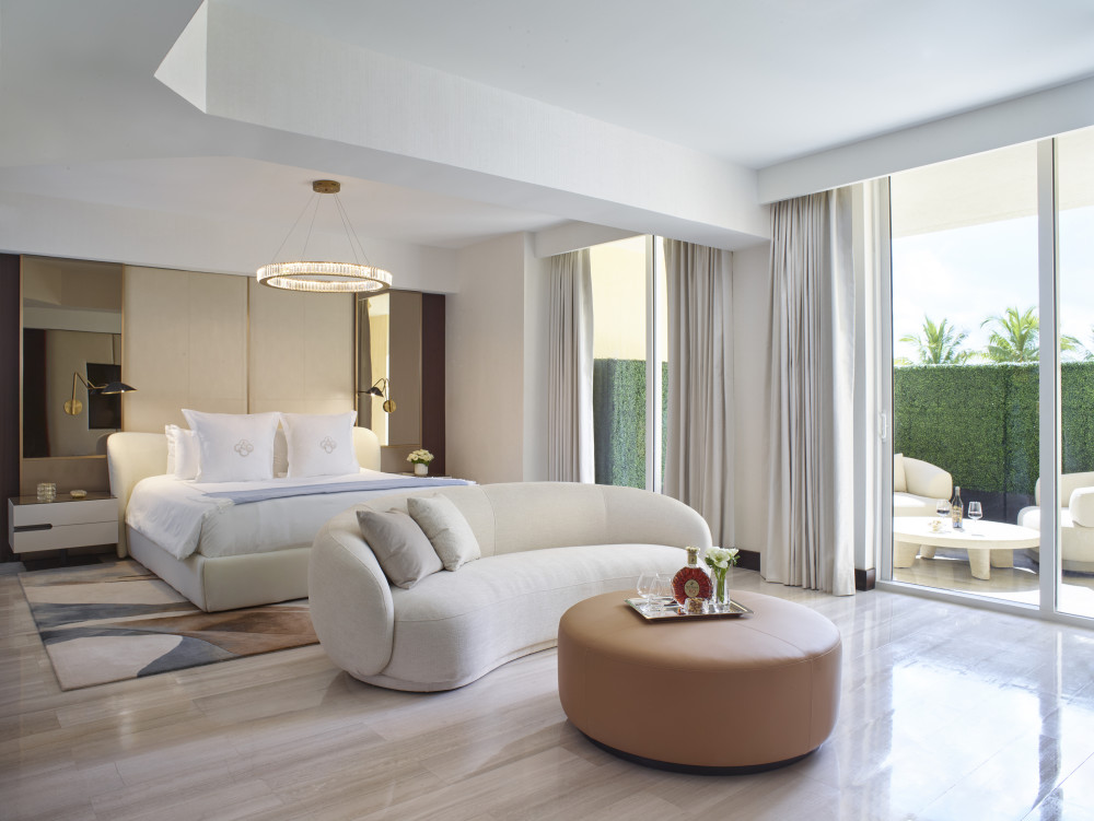 One Bedroom Oceanfront Villa Suite