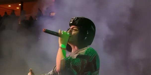 Dale Pututi & Nesty photo