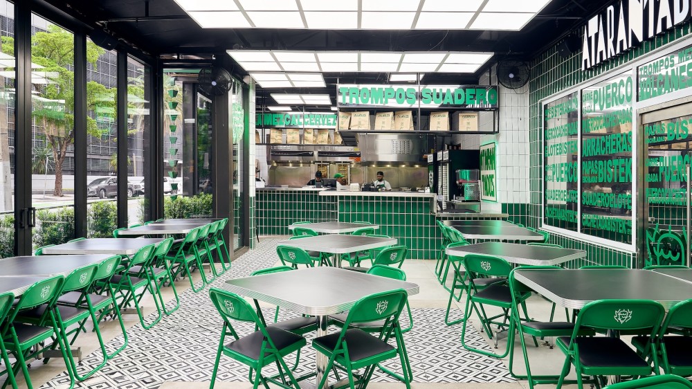 A look inside of Tacos Atarantados Brickell.