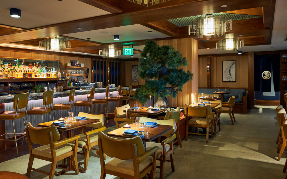 The heart of Azabu Miami Beach, the main dining room offers a vibrant yet refined atmosphere where Japanese tradition meets modern Miami energy.