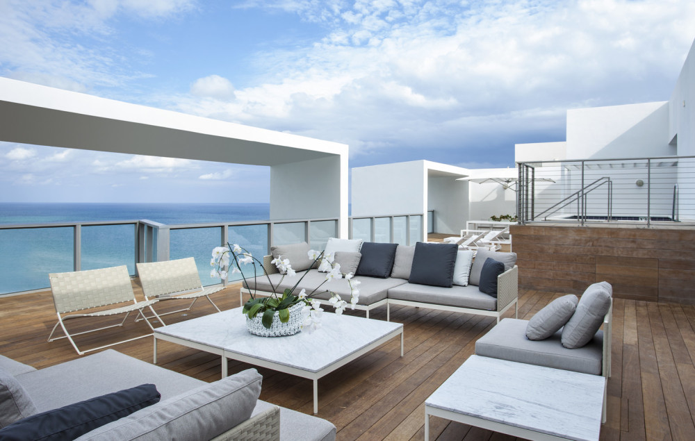 Private Amplified Penthouse Rooftop
