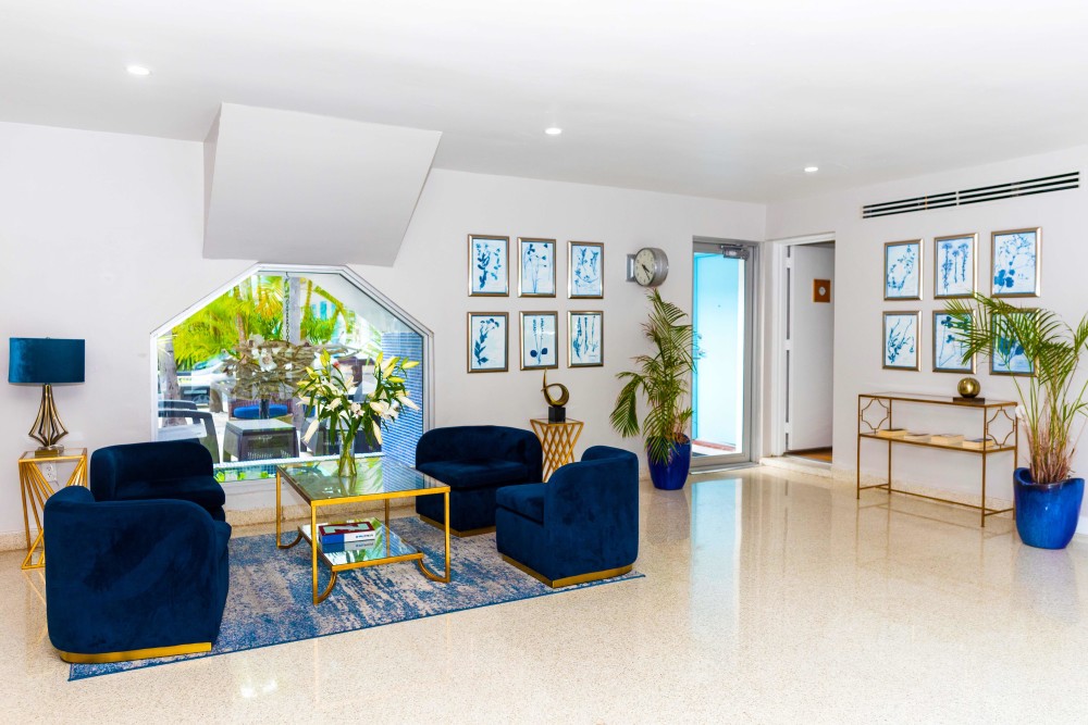 Aqua Lobby