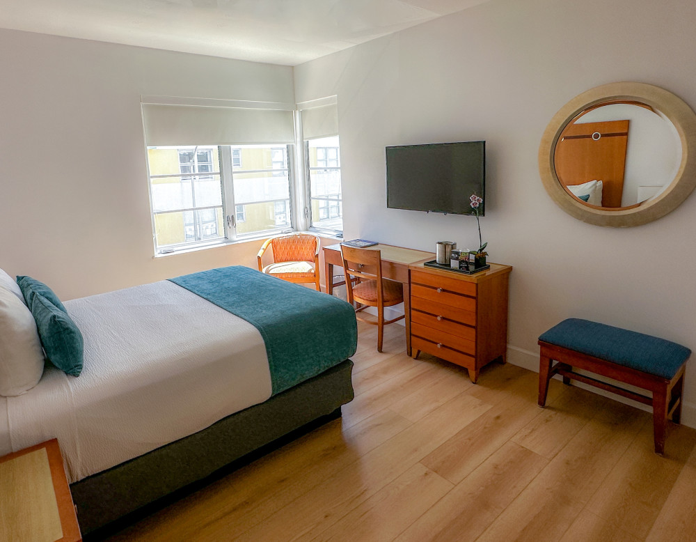 Avalon Hotel ADA King Room