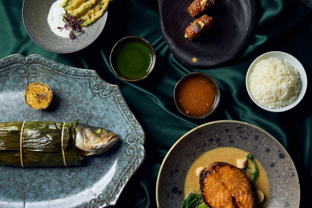 Inspiriert von Südostasien, Baoli Miami stellt eine gehobene, farbenfrohe Küche vor, die von indonesischen, thailändischen und indischen Aromen, Zutaten und Kochtechniken inspiriert ist.