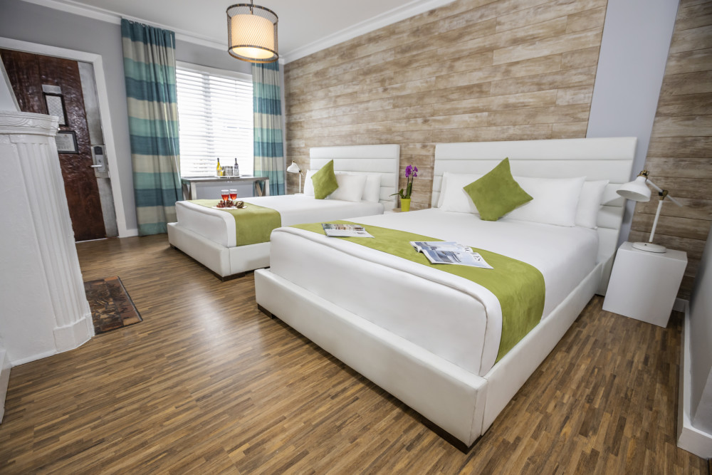 Chesterfield Hotel & Suites - Suite