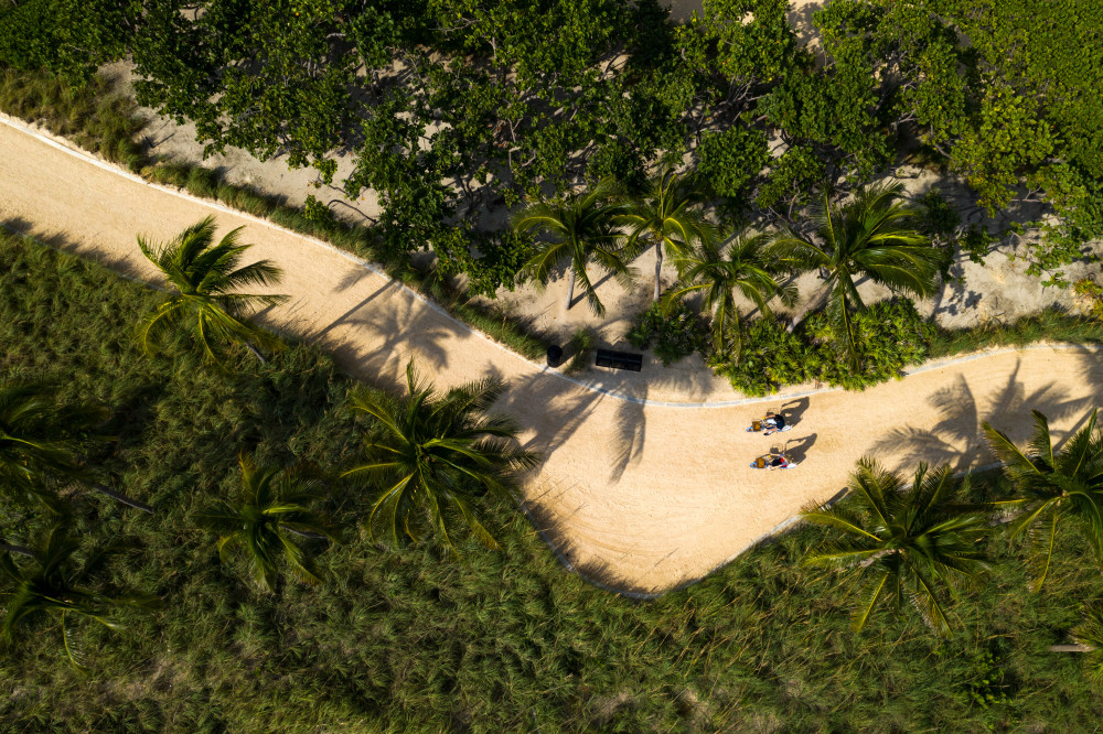 le Bal Harbour Beach Path est idéal pour la marche, le jogging ou le vélo et propose une exposition d'art rotative.