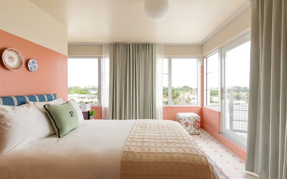 Balcony rooms overlooking Indian Creek