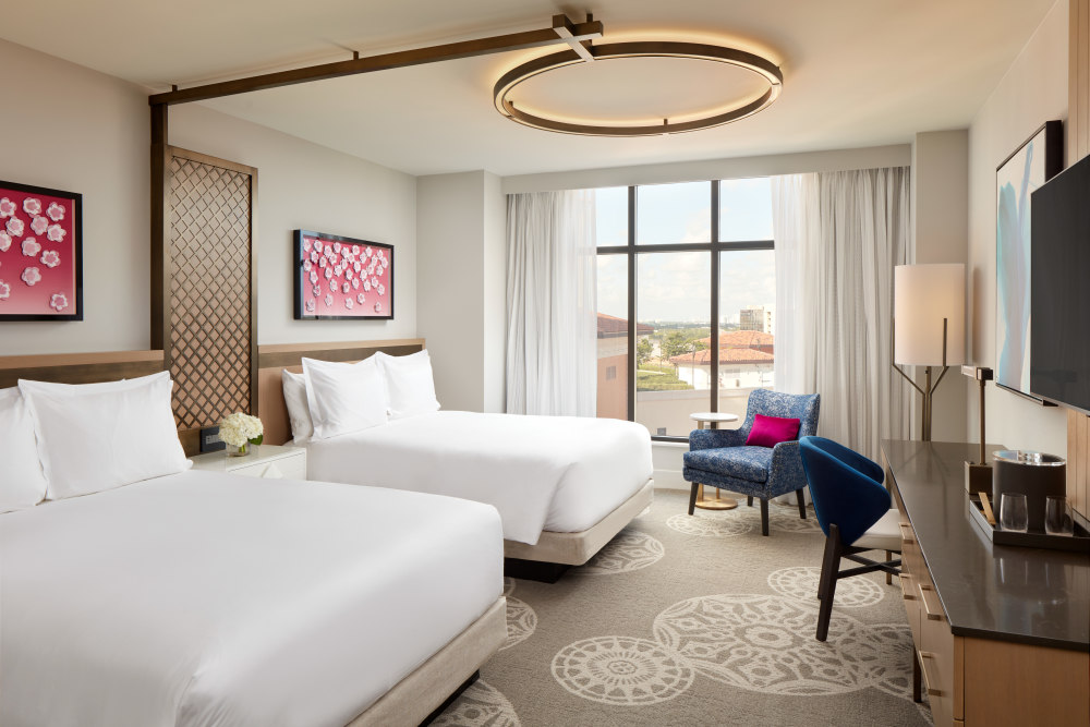 Deluxe Double Queen Room