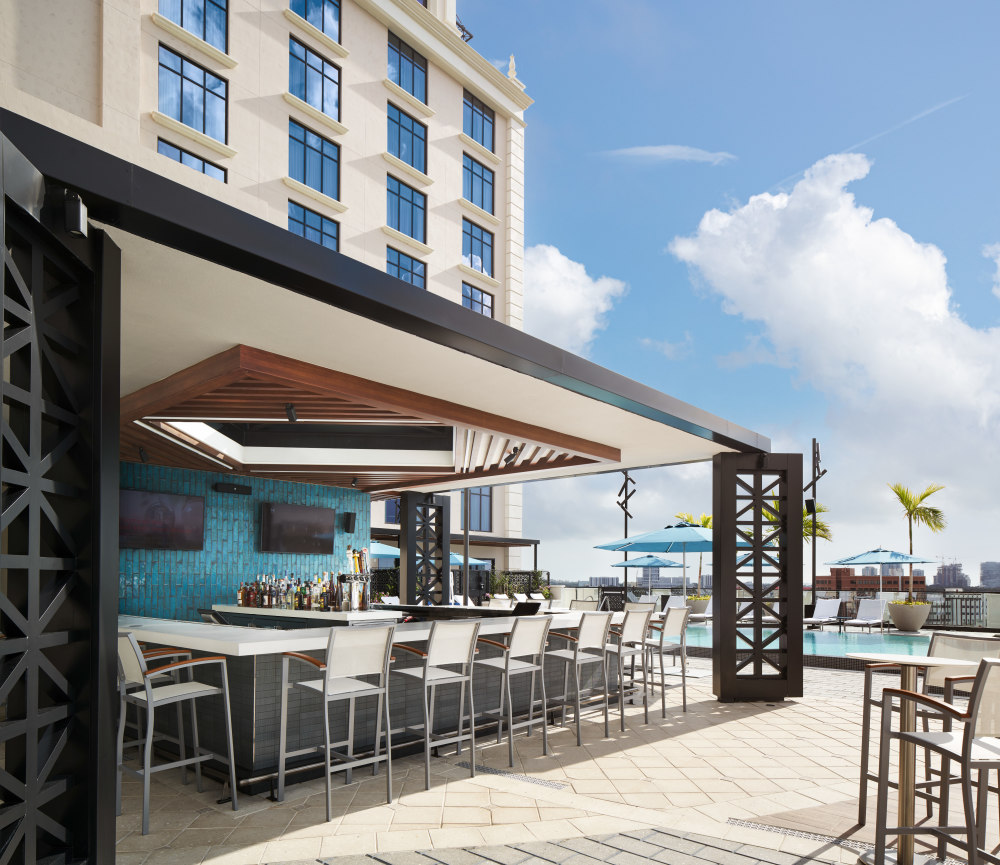 Phineas pool side restaurant and bar