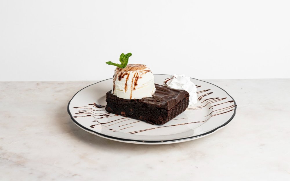 Brownie con helado
