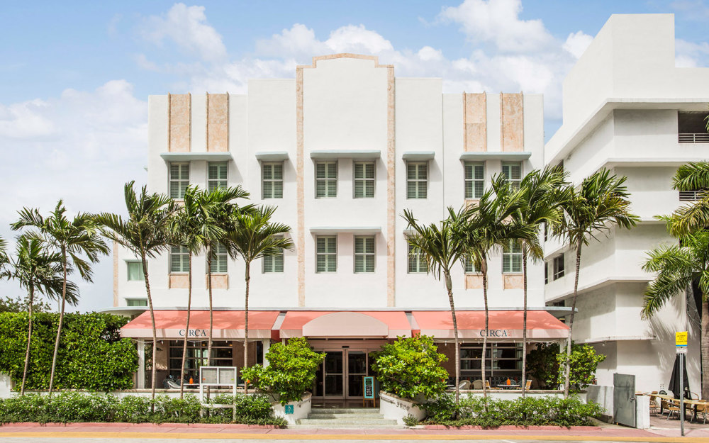 Circa 39 Hotel Facade