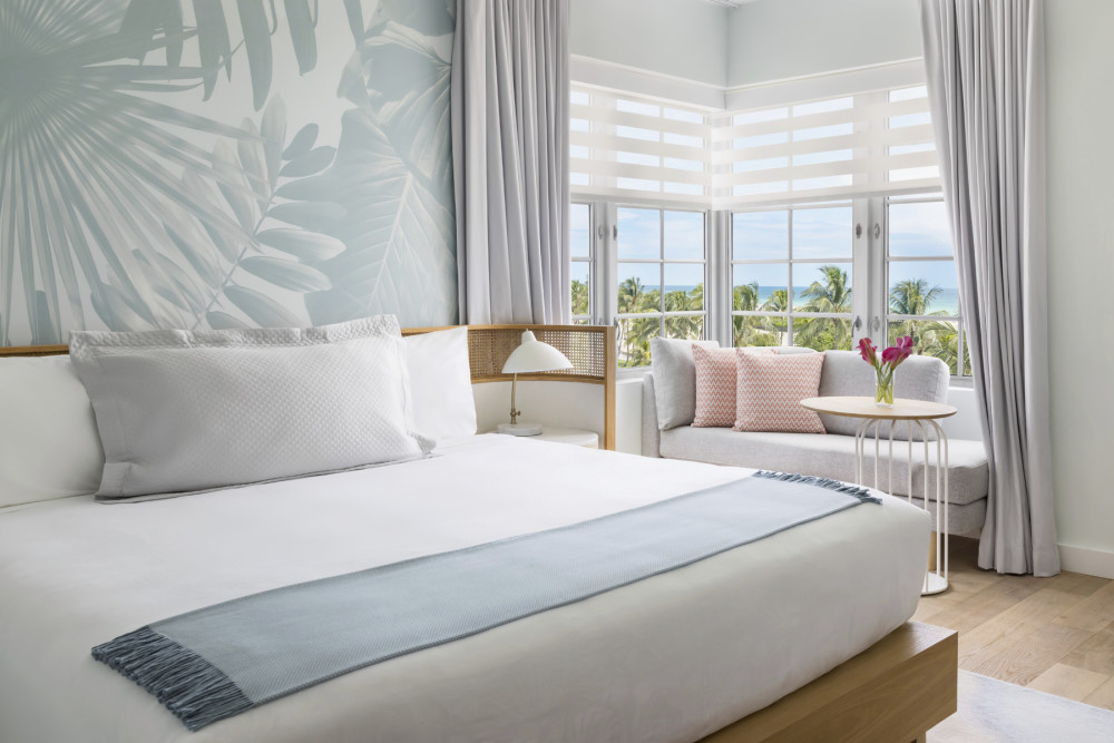 Gabriel South Beach - Deluxe King Ocean Front