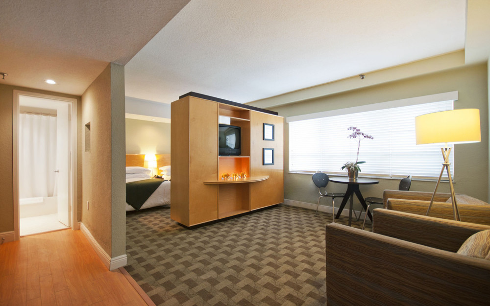 Crest Suite