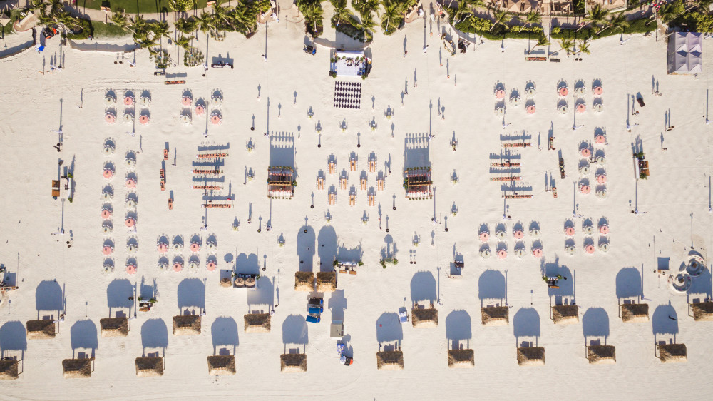Create a moment on the sands of Miami that just have to be captured from above!
