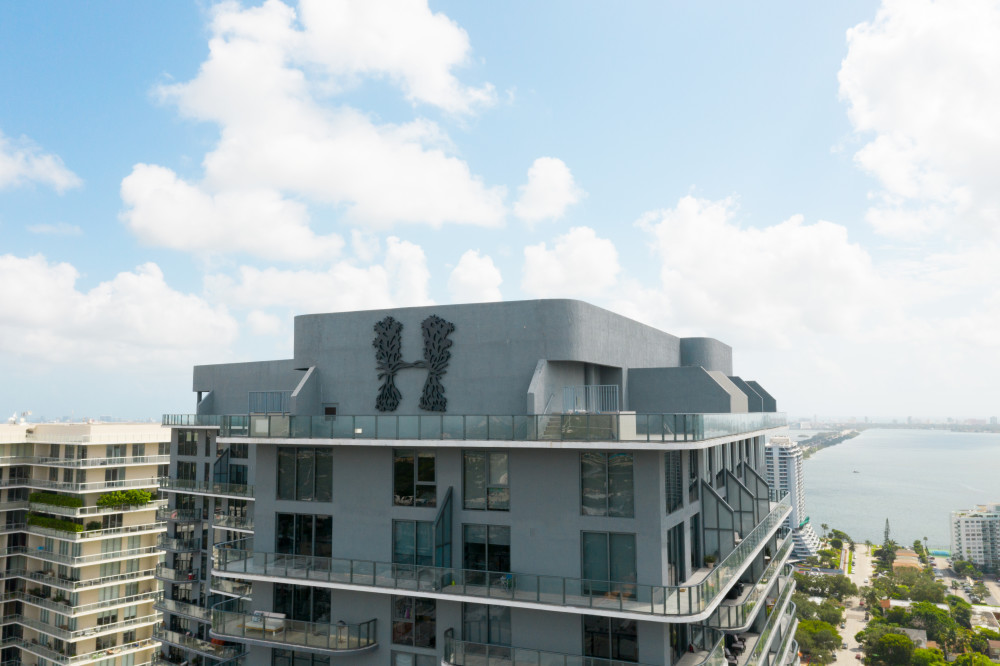 Hyde Midtown Exterior
