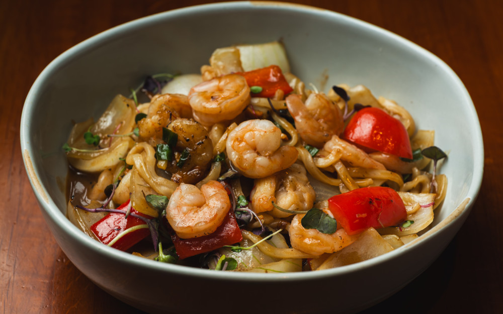 Stir Fry Tamarind Glazed Shrimp, Bell Peppers, Onions, Scallions, Rice Noodles