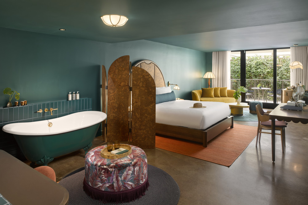 Soak away the stresses of the day, in the Deluxe Eden Studio that feature an open-concept bathroom and private water closet. Unwind in your clawfoot soaking tub or take it outside to your own enclosed rain shower.