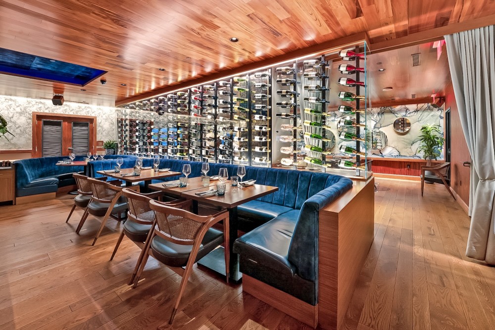 The ideal setting for business lunches, client dinners and celebrations, with premium steaks, seafood and exceptional service.