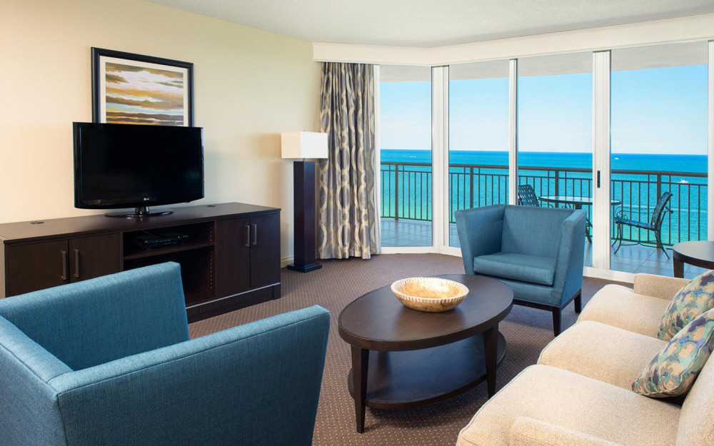 Guest Suite w/Balcony
