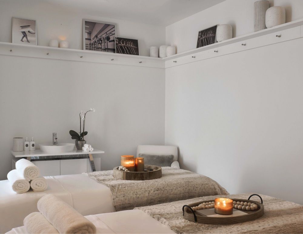 Couple spa room.