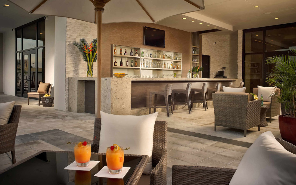 Outdoor bar
