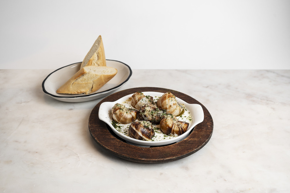 Butter-Garlic sauce & Fresh Parsley