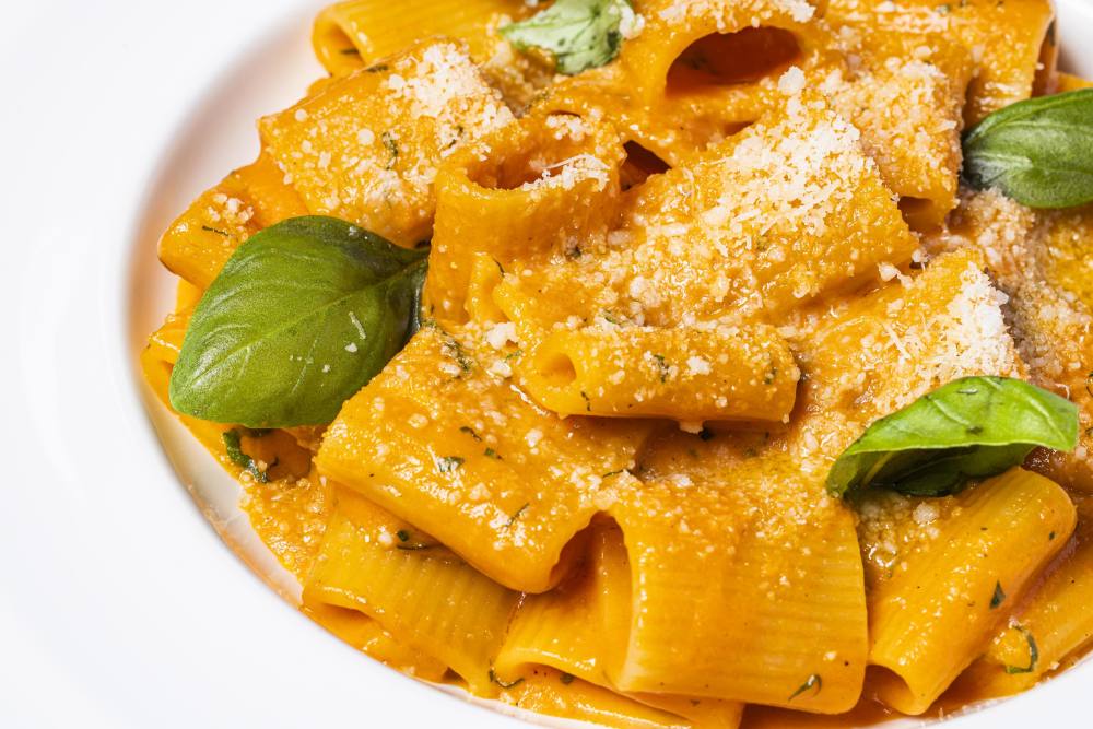 Mezze Rigatoni a la Vodka